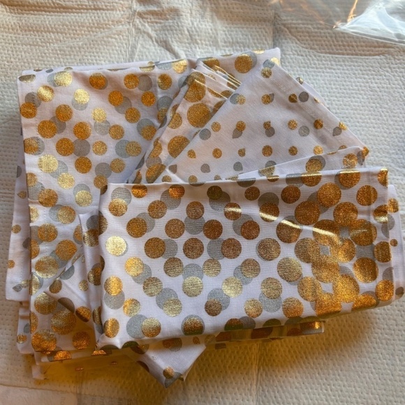 Modern by Dwell Magazine Cloth Napkins Gold Silver Dots 100% Cotton Set of 4 - Picture 8 of 8